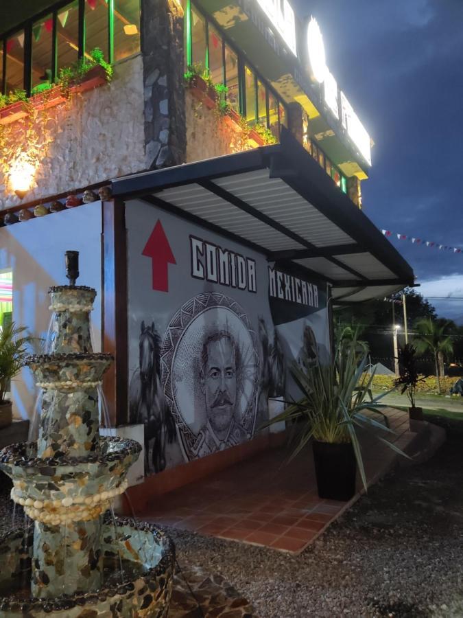 Hotel Aguas Abiertas Guatapé 외부 사진